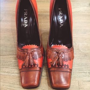 Prada Vero Cuoio Tassel Pump